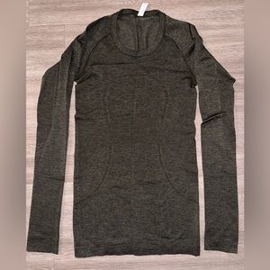 Lulu Lemon Swiftly Tech Long-Sleeve Shirt, Size 4